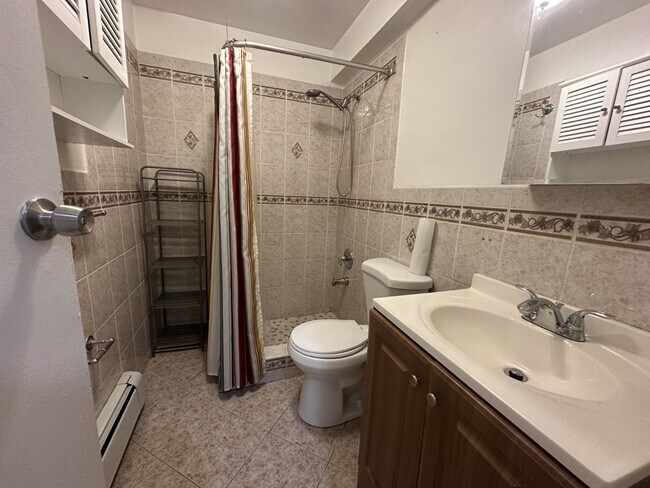 Building Photo - 22 Bennett Ave