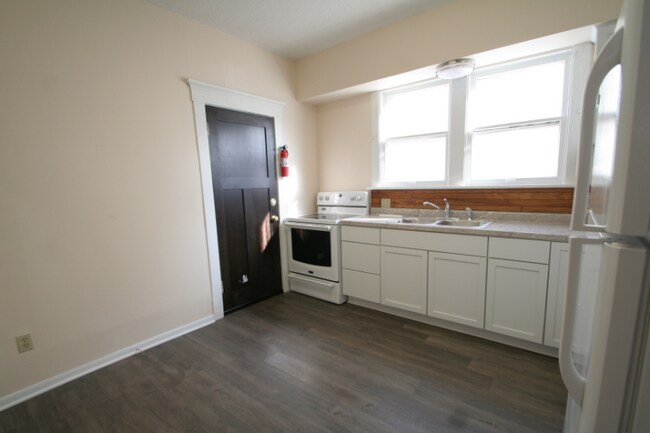 Foto del edificio - 723 1st St SW