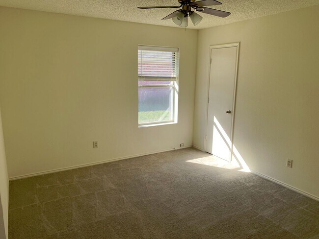 Foto del edificio - Single Family Home