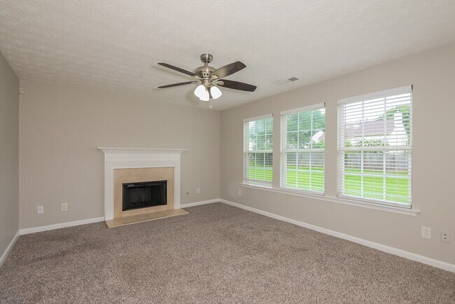 Foto del edificio - 4353 Grant Forest Cir