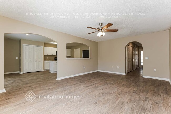 Building Photo - 6210 Calamari Pl