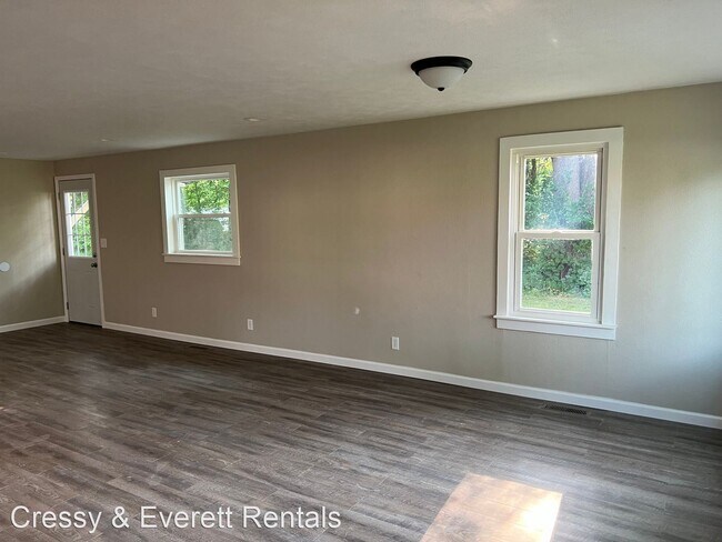 Building Photo - 3 br, 1 bath House - 1623 Silverbrook St.