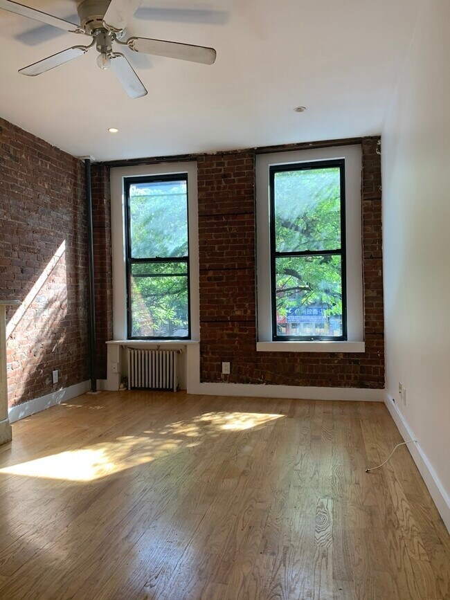 Building Photo - 649 9th Ave