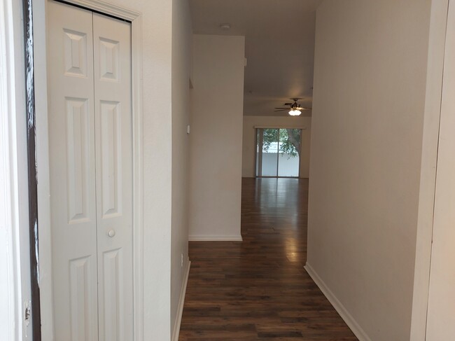 Building Photo - 557 Windermere Dr
