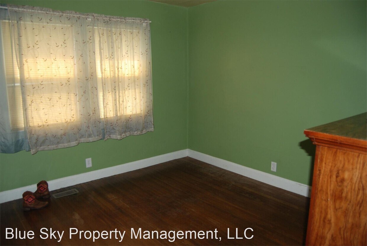 Foto del edificio - 3 br, 2 bath House - 1221 W Bethel Ave