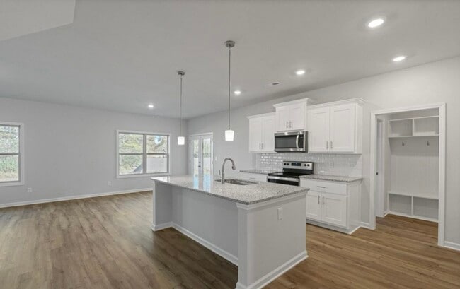 Building Photo - 121 Gander Cir