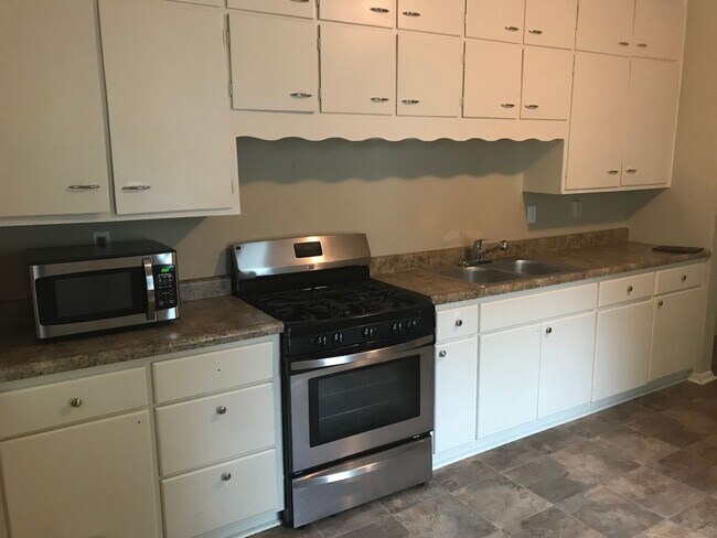 Foto del edificio - 1616-18 Emerson Ave N