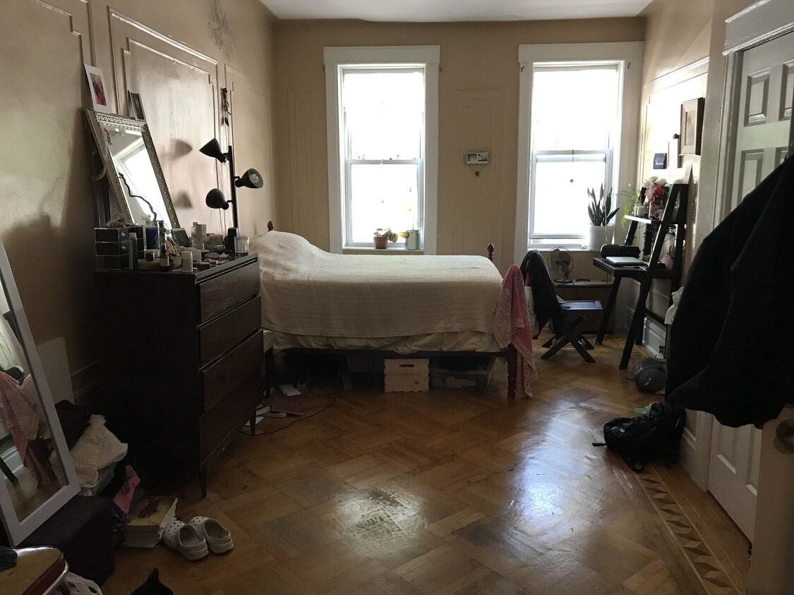 Foto principal - 229 Kingston Ave