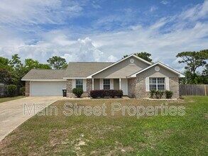 Building Photo - 4041 Shorewood Dr