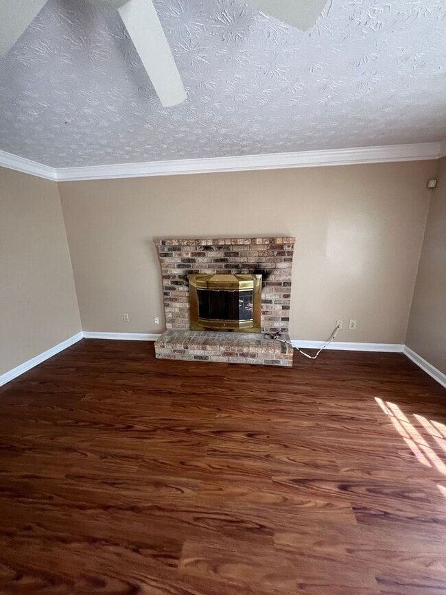 Building Photo - 3071-3077 Spruce Circle