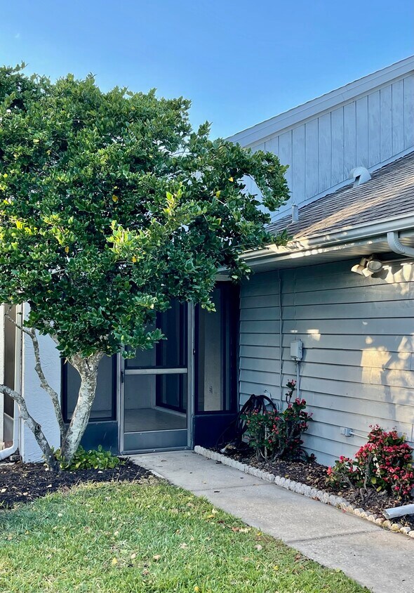 Foto principal - 7705 Rockville Ct