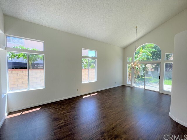 Building Photo - 13588 Anochecer Ave