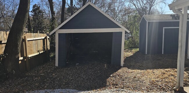 Foto del edificio - Cute 2 bedroom in East Springfield