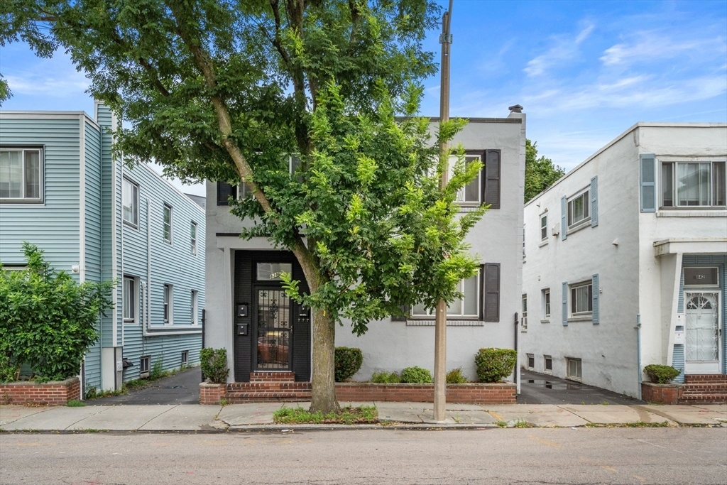 Foto principal - 838 Saratoga St