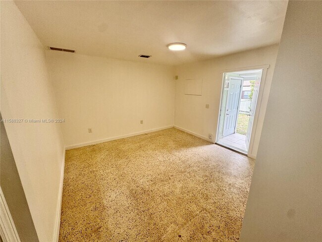 Foto del edificio - 2482 NW 175th Terrace