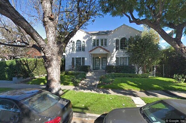 Building Photo - 4015 Edenhurst Ave