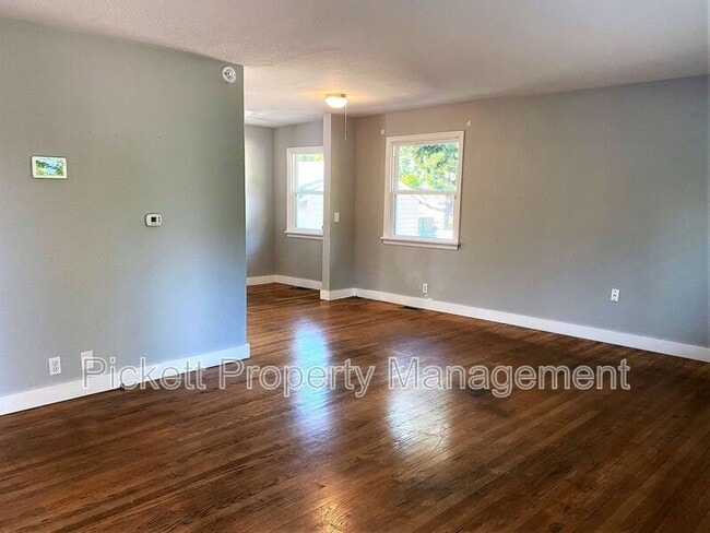Building Photo - 631 Bertha Ave