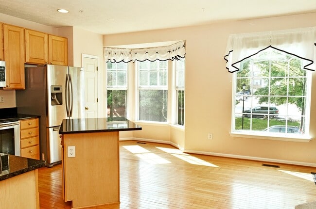 Building Photo - 7005 Cradlerock Farm Ct