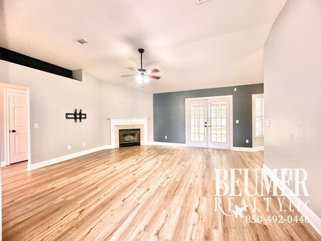 Foto del edificio - Now Available - 4br/2ba Home near NAS Pensacola back Gate