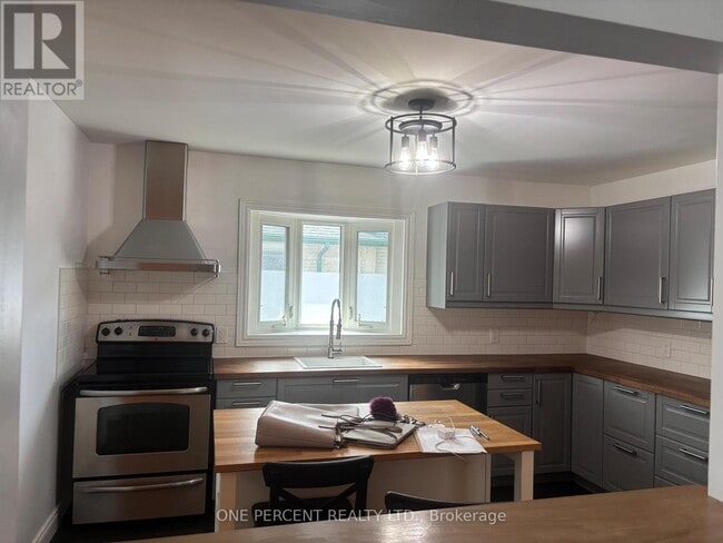 Photo du bâtiment - 52 Terraview Blvd