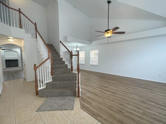 Foto del edificio - 5555 Mansfield Pl NW