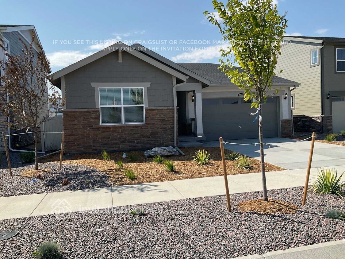 Foto principal - 22134 E 39th Ave