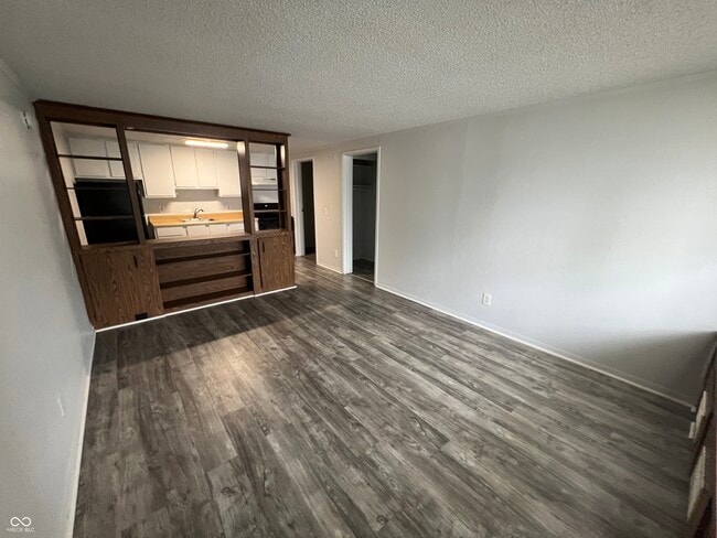 Foto del edificio - 2000 Indianapolis Rd