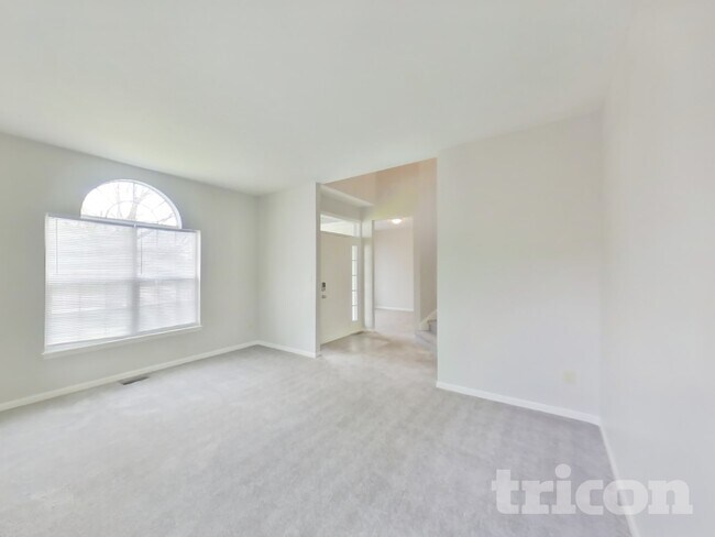 Foto del edificio - 3127 Woodlane Ct