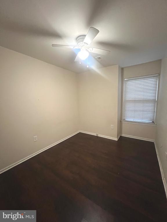 Foto del edificio - 50 Bridgewater Dr