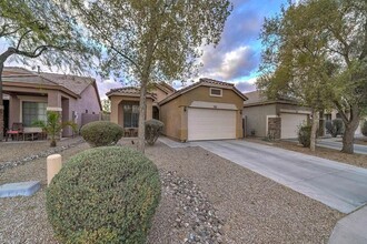 Building Photo - 44811 Paraiso Ln