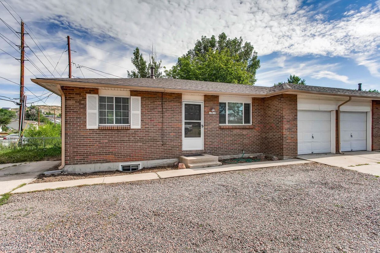 Foto principal - 1262 Quaker St