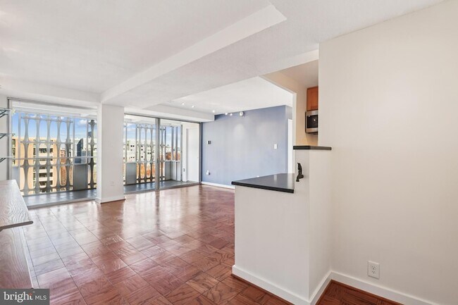 Foto del edificio - 1301 Delaware Ave SW