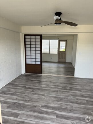 Building Photo - 910 Pumehana St