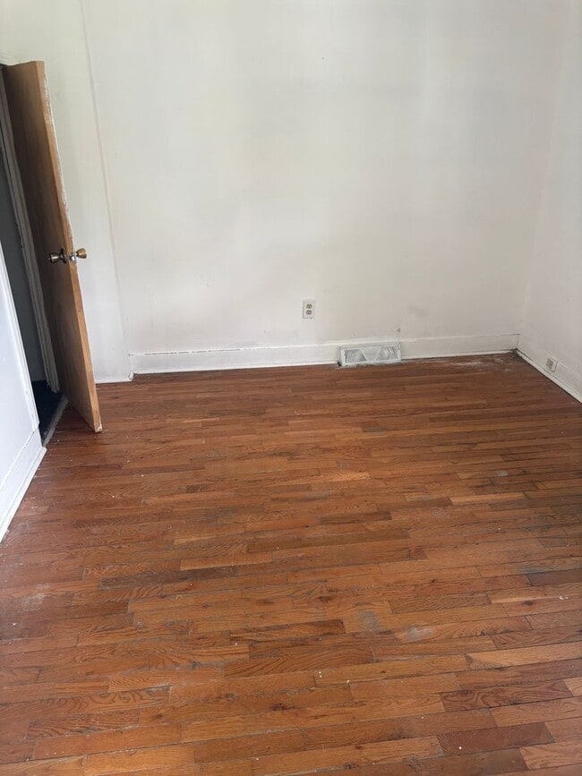 Building Photo - Section 8 accepted