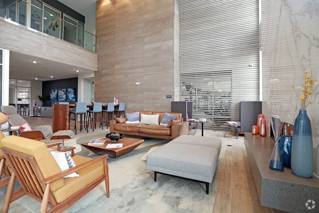 Foto del interior - Elevate at Pena Station