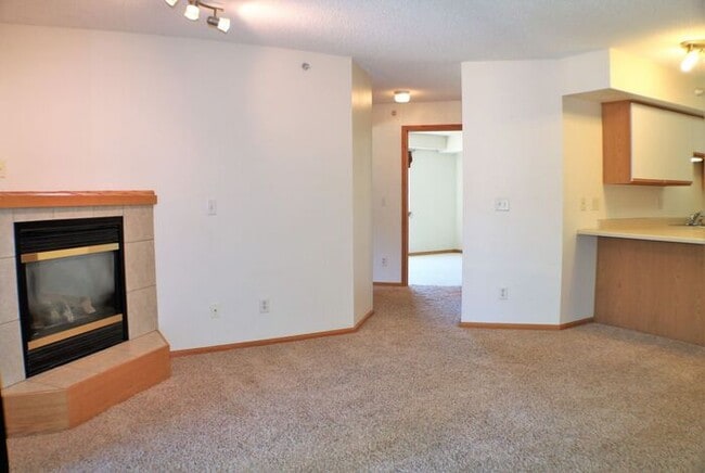 Building Photo - 2873 Coral Ct