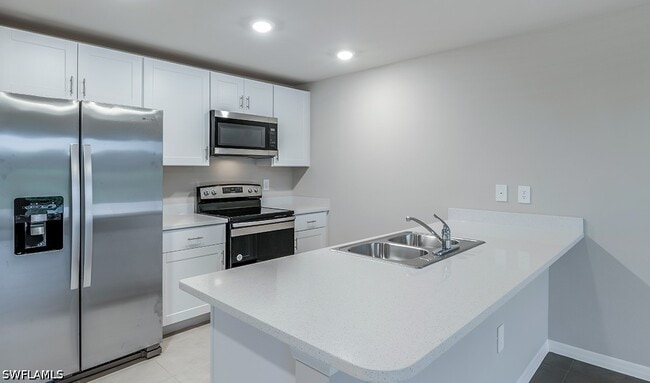 Building Photo - 8030 Olive Cir