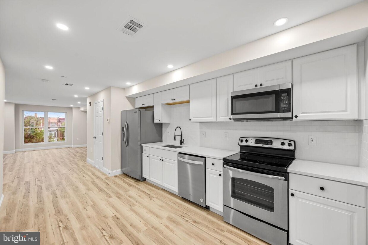Primary Photo - 2134 N 19TH St