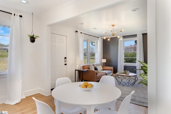 Foto del edificio - 1126 US-25