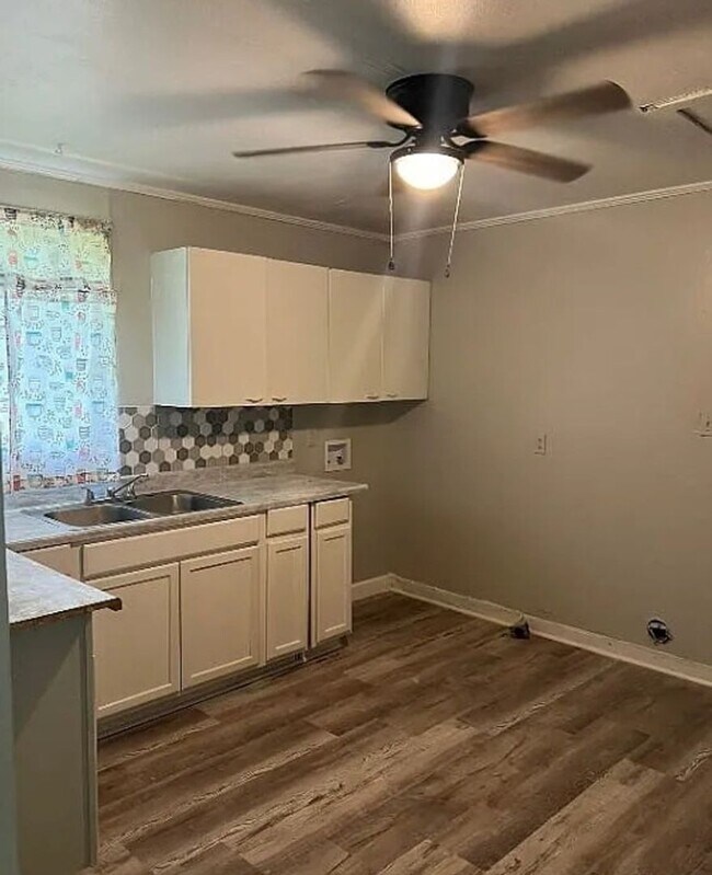 Foto del edificio - Charming 3 Bedroom Home in Bayou La Batre ...