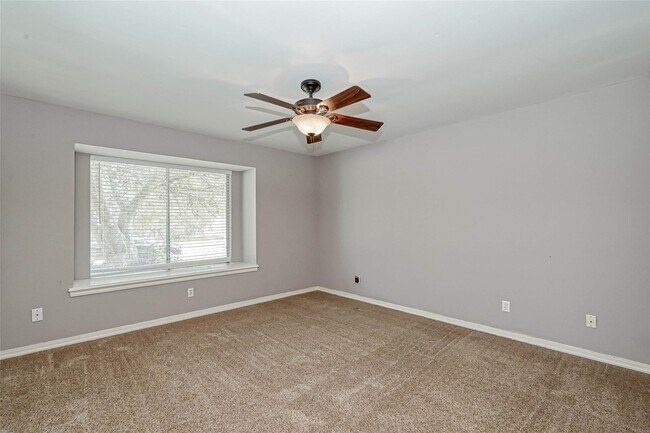Foto del edificio - 3022 Whetrock Ln