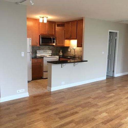 Foto del edificio - 2740 N Pine Grove Ave