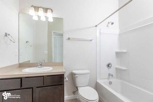 Foto del edificio - 156 Willow View Circle