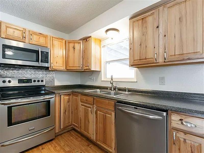 Windsor lovely home House Rental in Windsor, CO