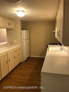 Foto del edificio - 2406 N Country Club Rd