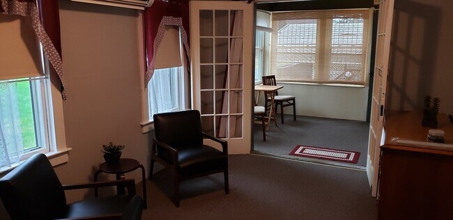 Foto del edificio - 182 Fort Pond Inn Rd