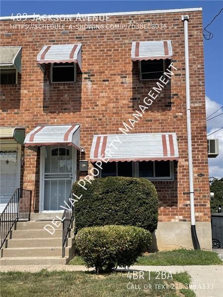 Primary Photo - 409 Jackson Ave
