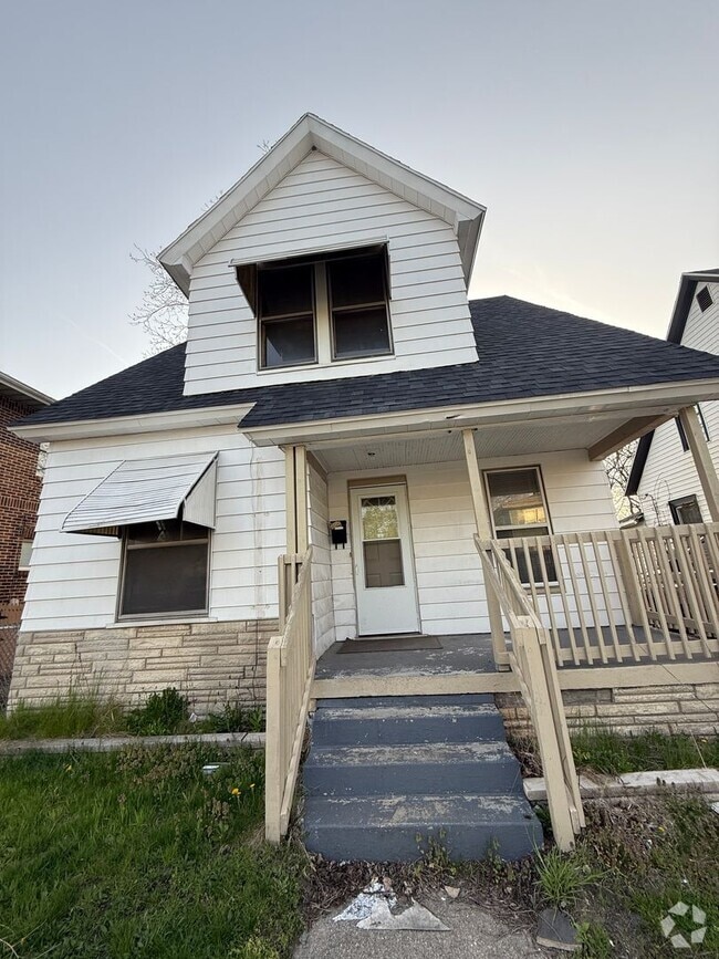 Building Photo - 129 N Olive St