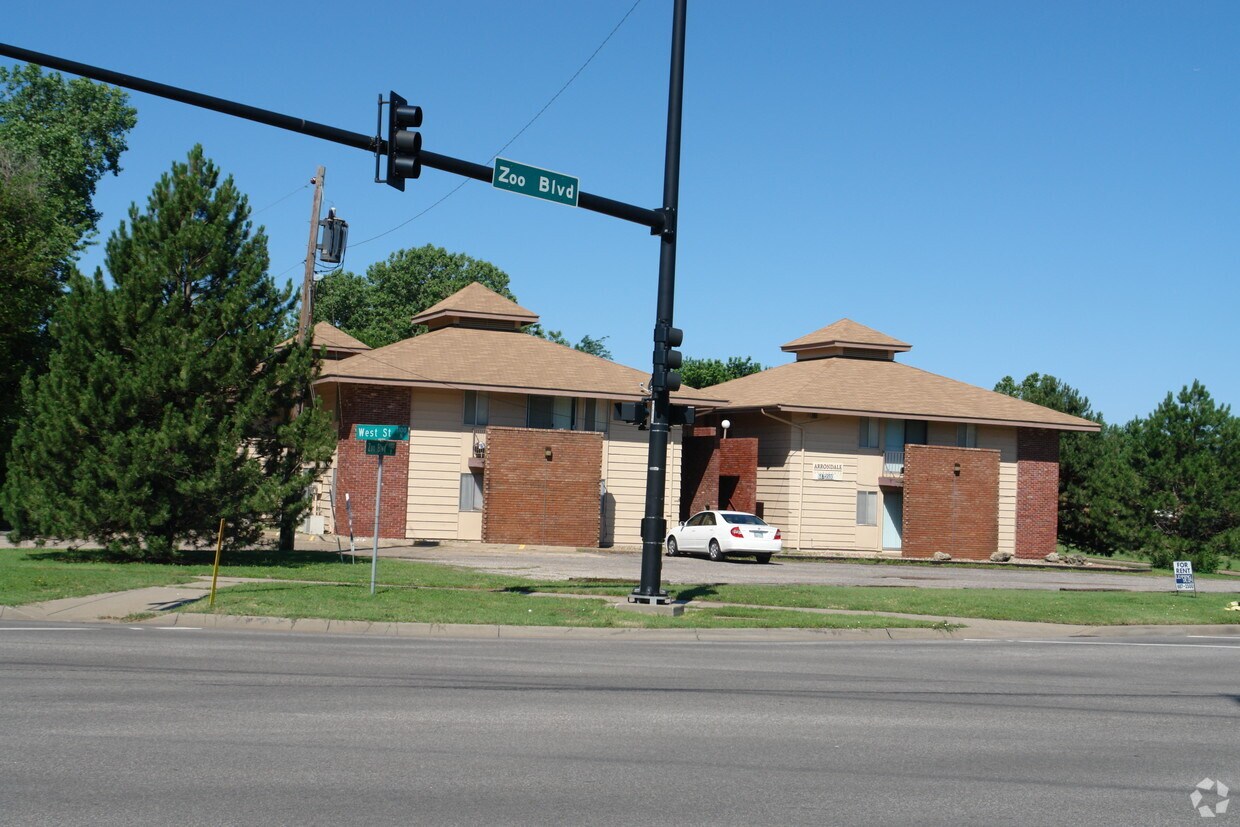 Building Photo - 4005 W Memory Ln
