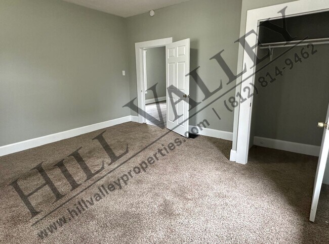 Foto del edificio - Spacious Three Bedroom Home